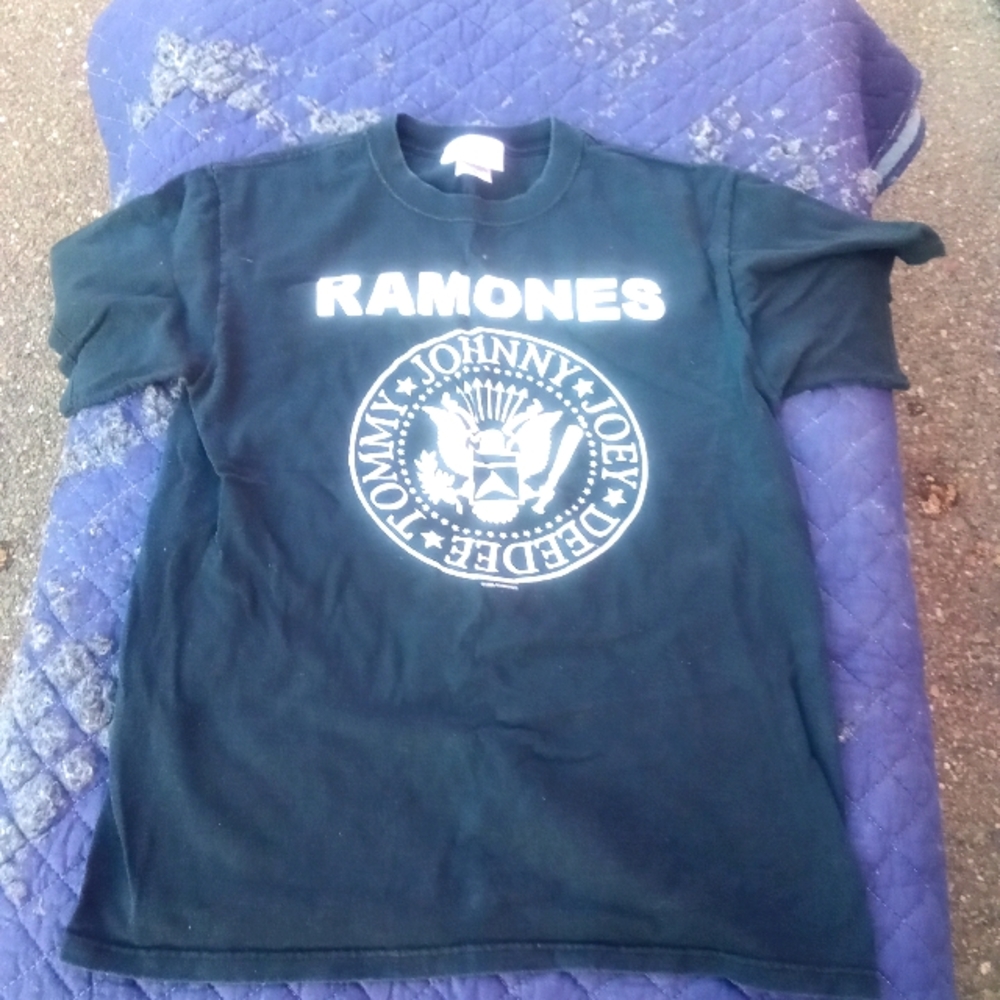 Vintage ramones shirt